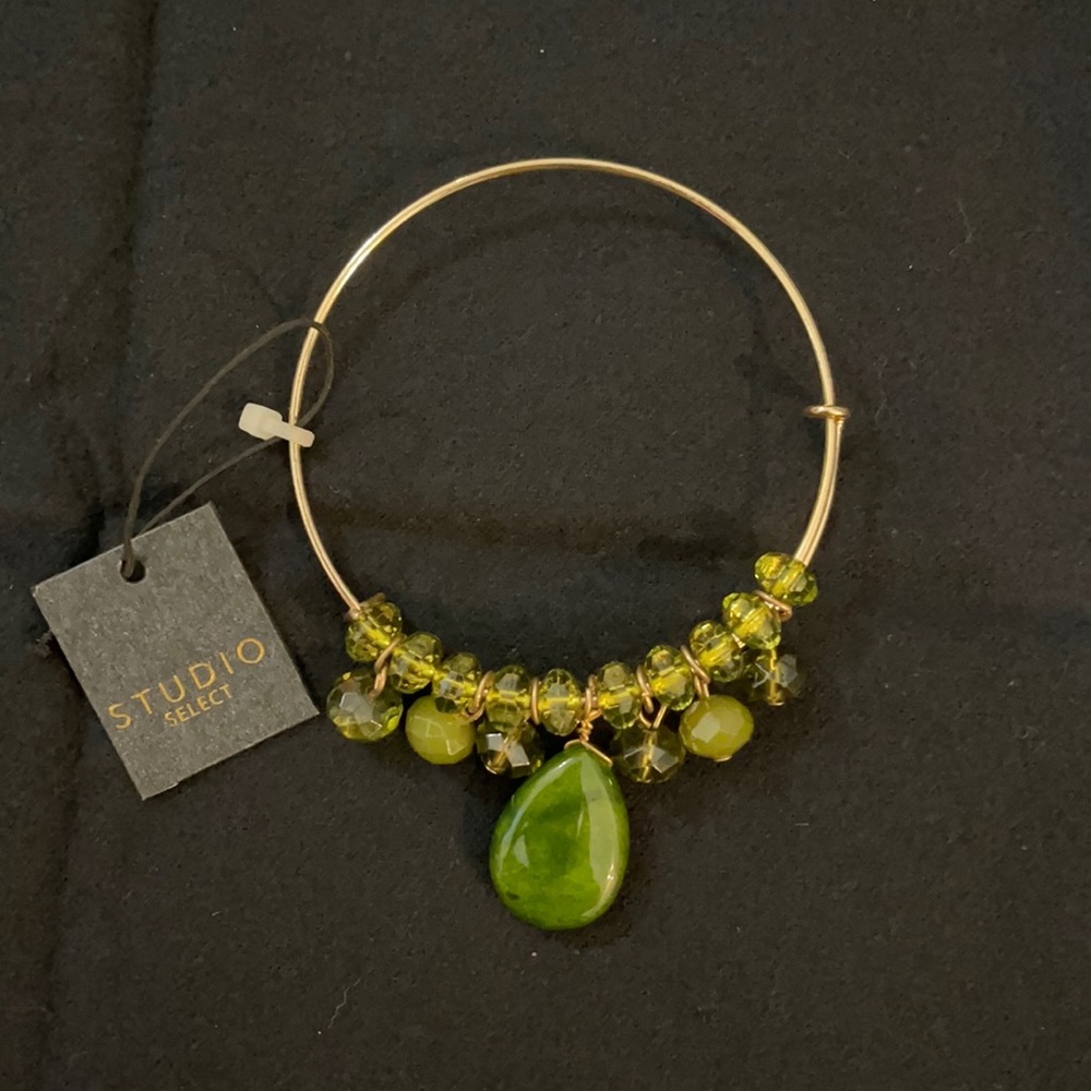 NWT Women’s bangle